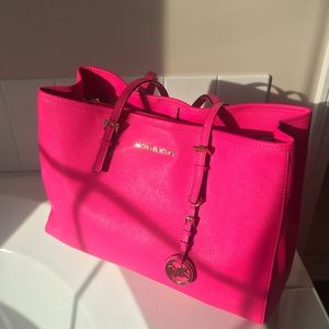 Michael Kors Hot pink jet set travel tote